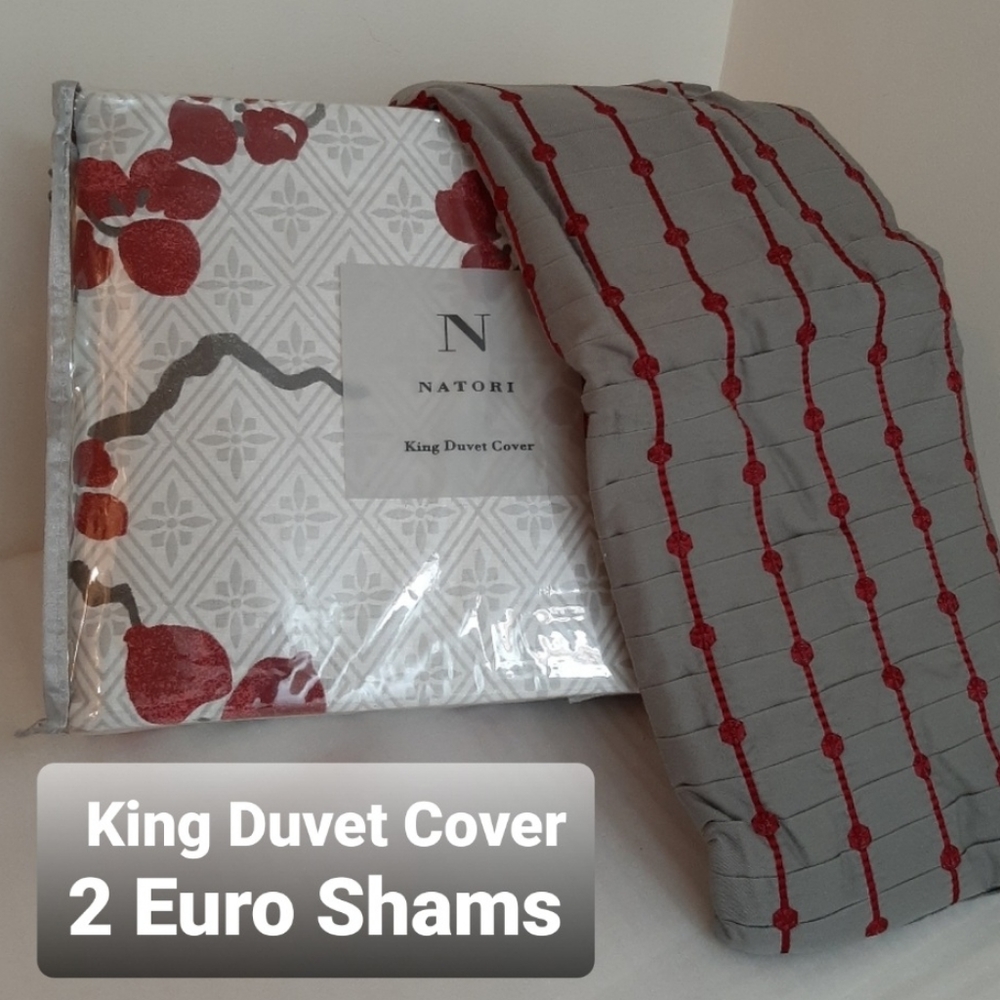 Natori Cherry Blossom King Duvet Cover & Euro Shams Charcoal Cherry Red